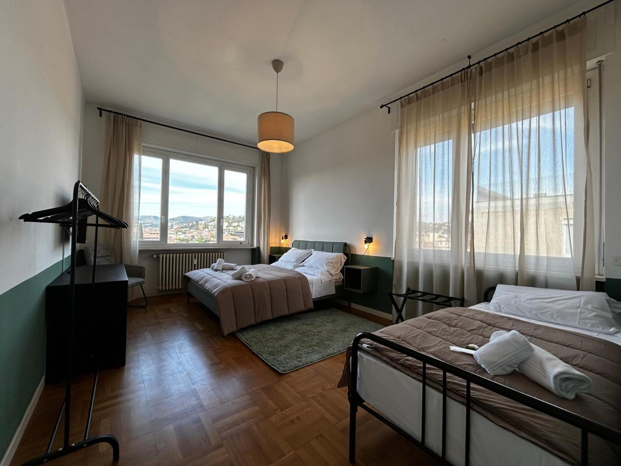 Big House-Private Parking-12" Walk From The Arena Apartment Verona Exterior photo